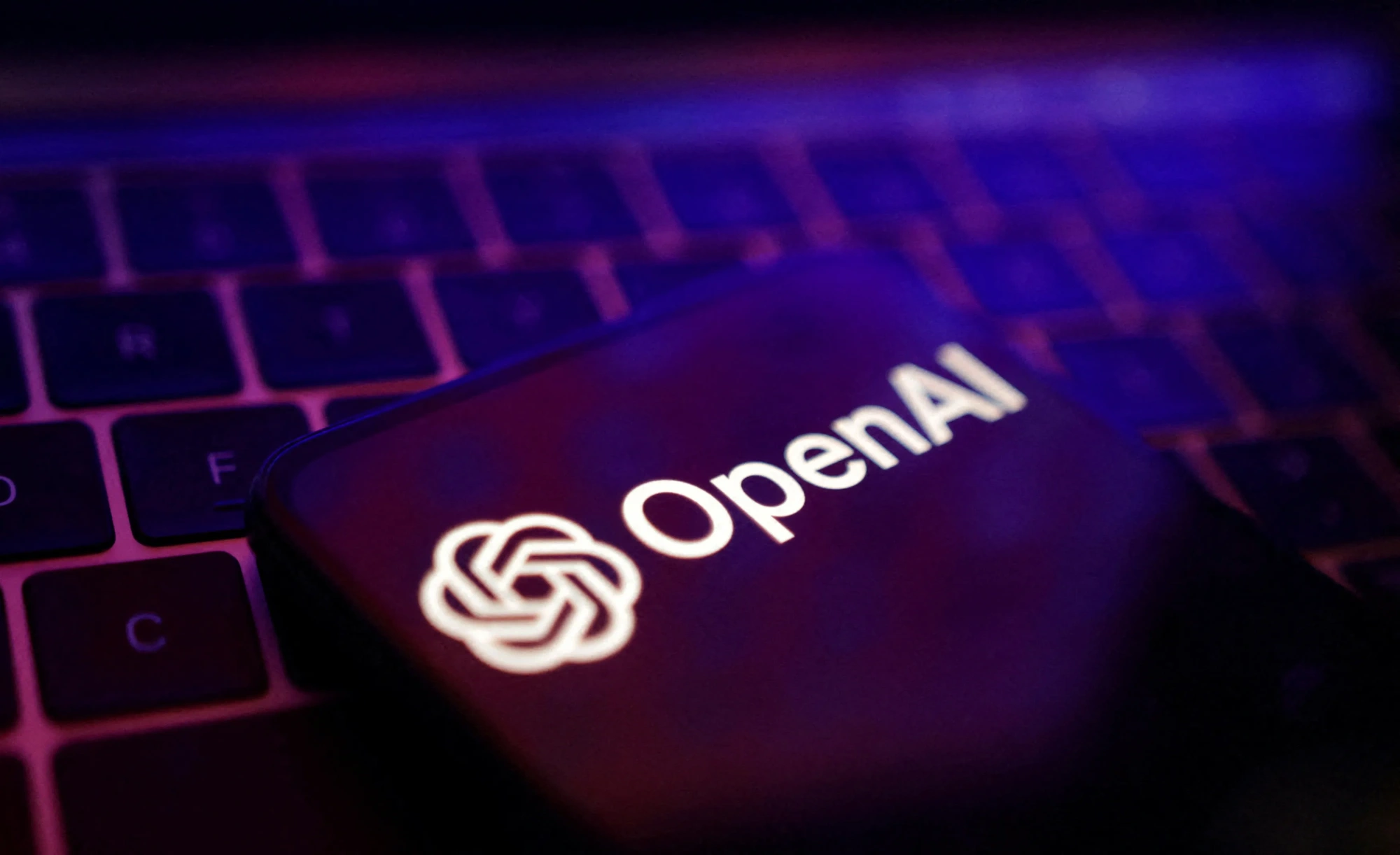 Receita recorrente anualizada da OpenAI se aproxima de US$70 bi, diz fonte