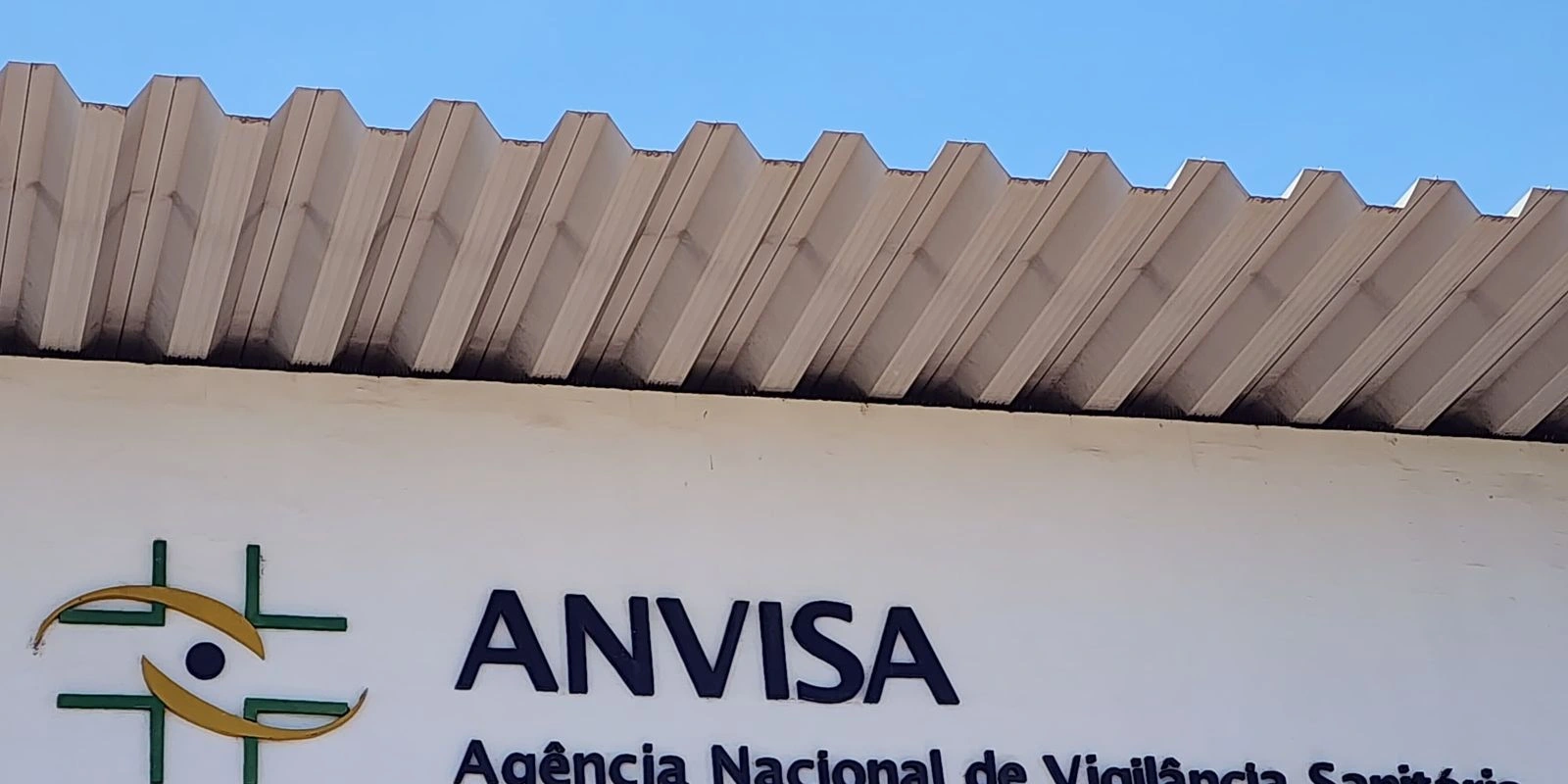 Anvisa proíbe suplementos alimentares de origem desconhecida
