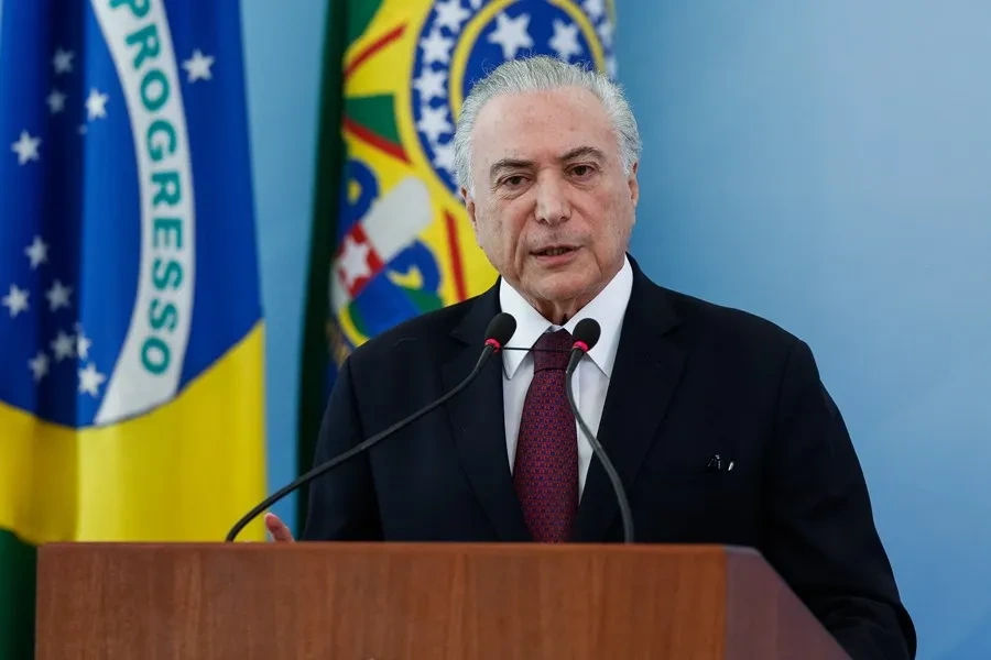 Michel Temer anuncia apoio a Flávio Bolsonaro no 2º turno