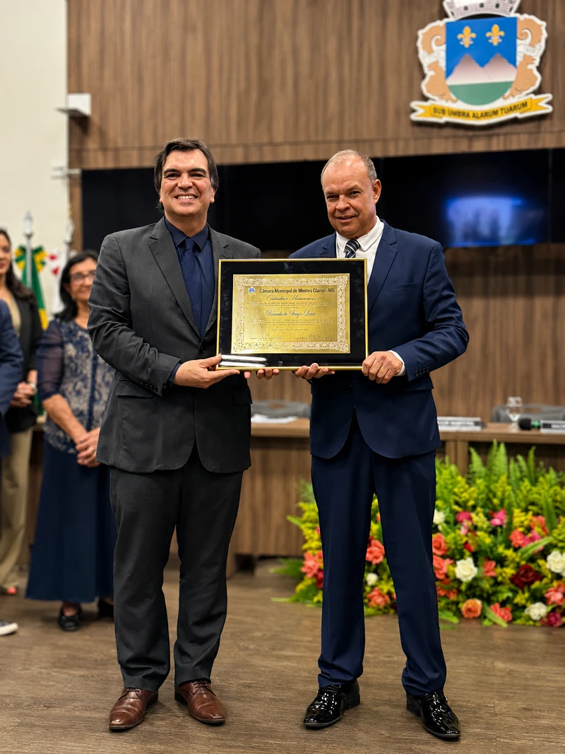 Gerente regional da Copasa recebe honraria