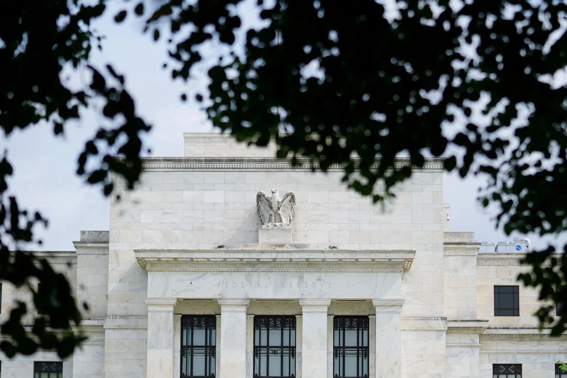 Presidente do Parlamento do Irã diz que alta de juros do Fed não pode reabrir Ormuz