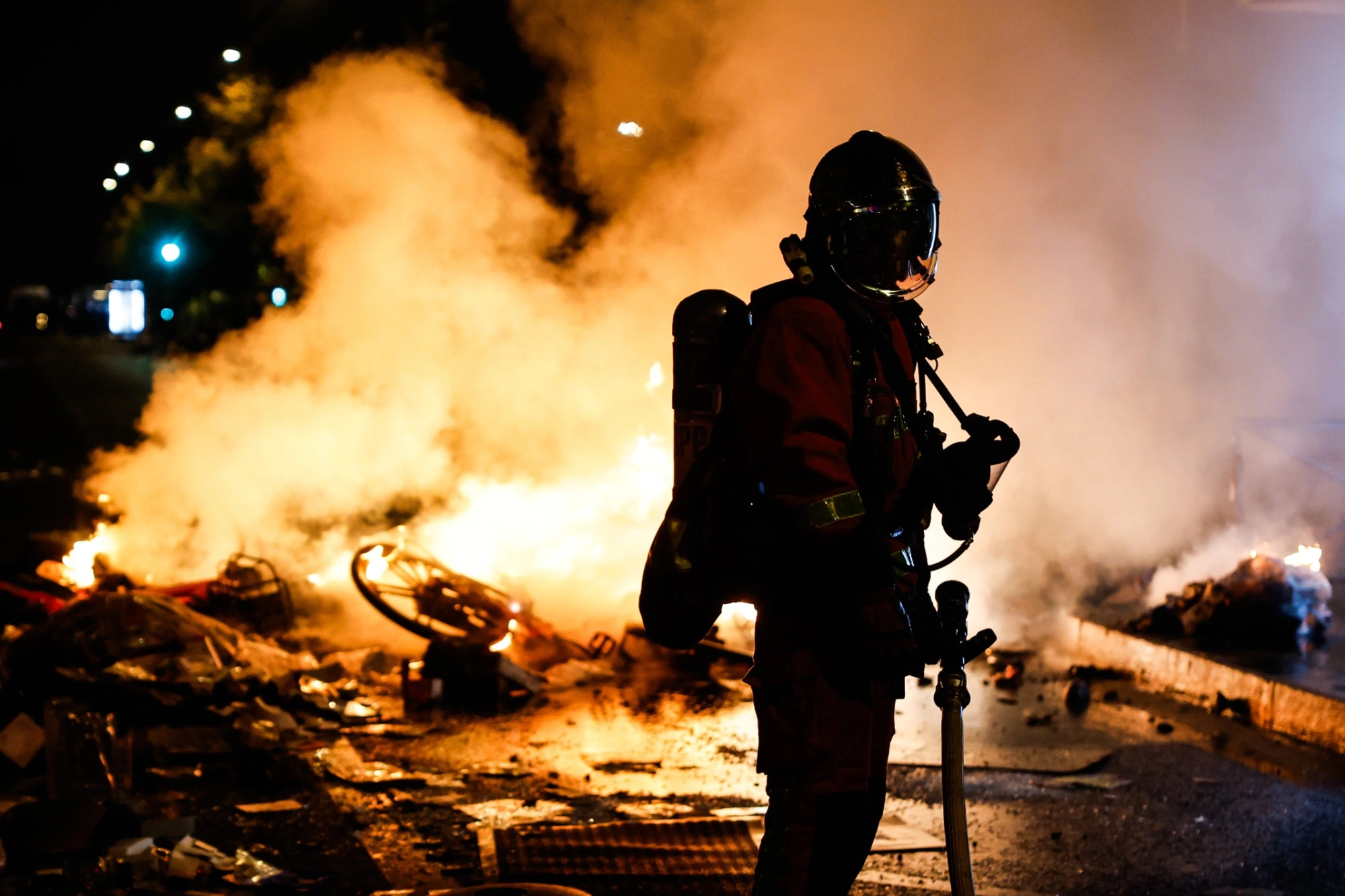 Onda de violência na França atinge escolas e deixa milhares de detidos