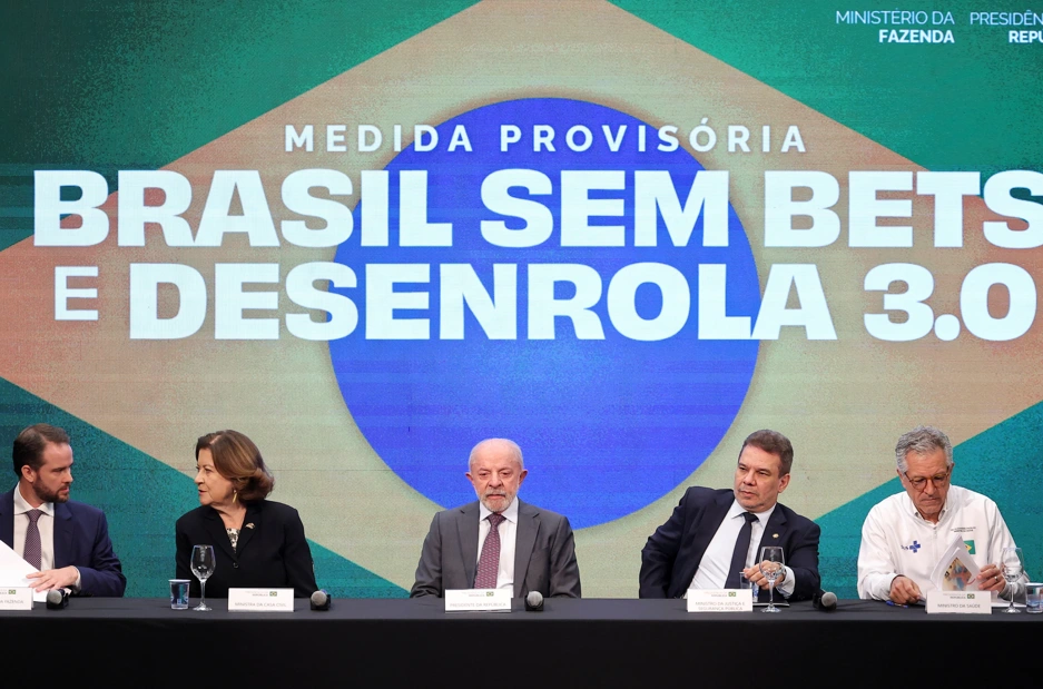 Governo envia WhatsApp a apostadores pedindo saque do dinheiro até 5 de outubro