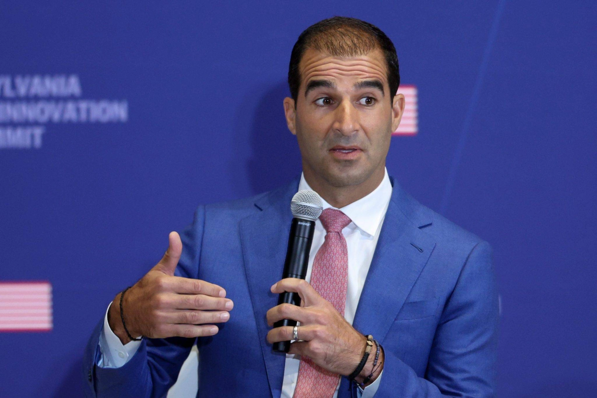 Ex-Navy SEAL trabalhava 100h por semana até se demitir e criar startup de US$ 9 bi