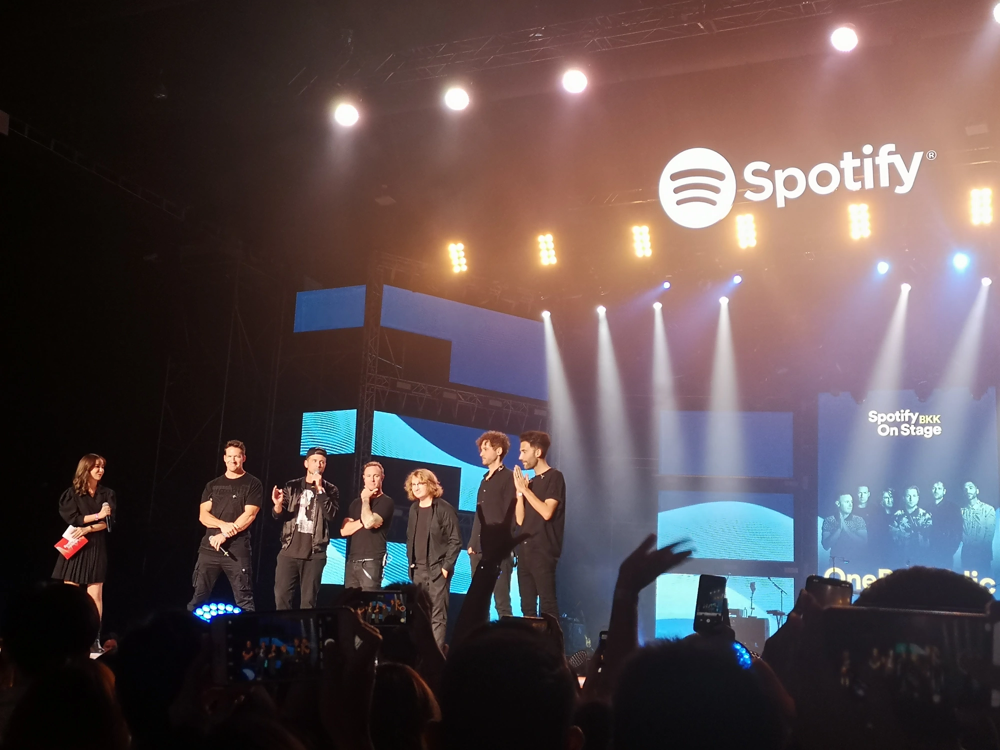 Funks de direita invadem top 50 do Spotify no dia do segundo turno