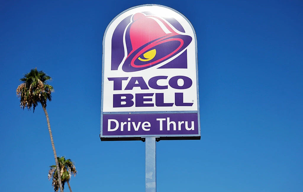 Alface americana do Taco Bell identificada como fonte de ciclosporíase em 5 estados