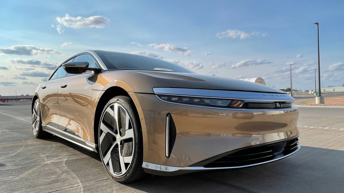 Príncipe saudita compra participação de 5% na Lucid Motors