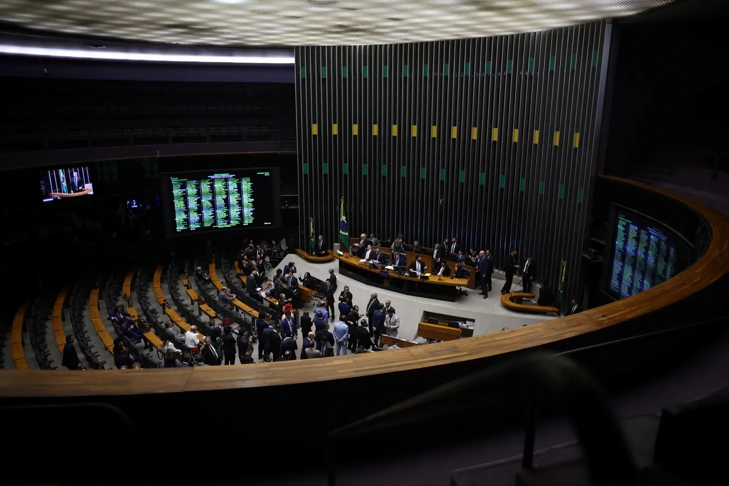 Deputados mais votados em 2022 tem aumento patrimonial de 1,37% até 10.491% em 4 anos